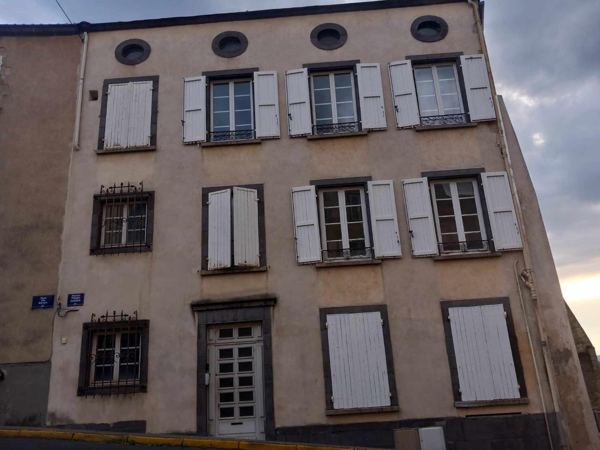 L'Appart De Babou Rez De Chaussee Parking Free Draps Wifi Thiers Zewnętrze zdjęcie